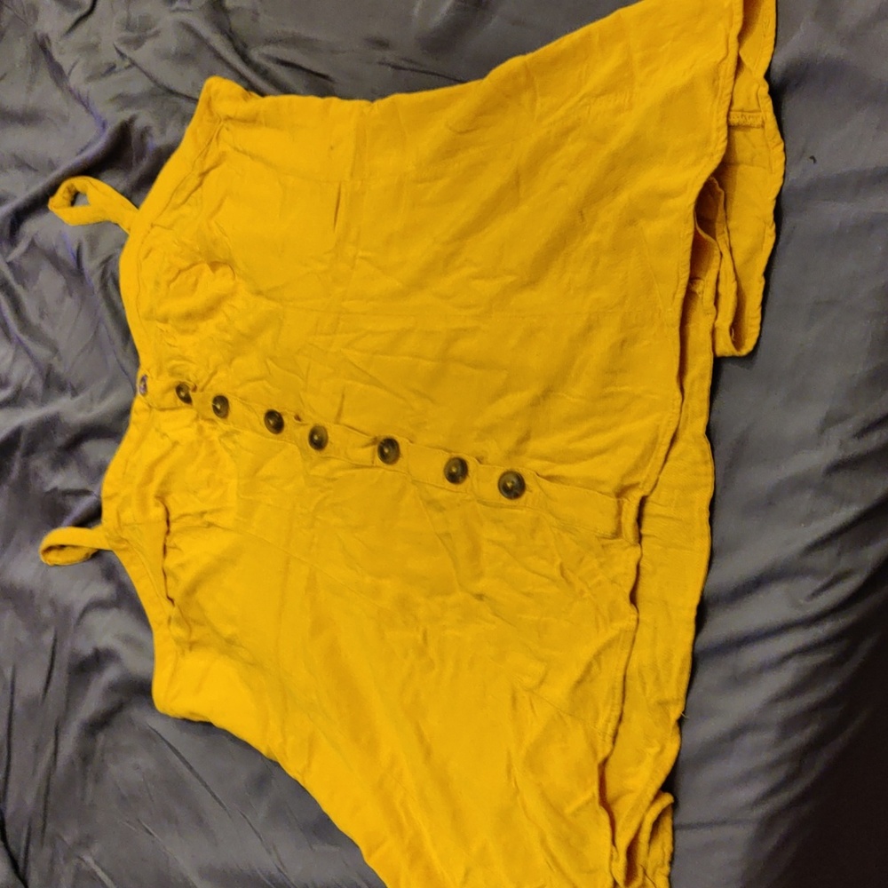 NWOT Women's yellow torrid tank/blouse